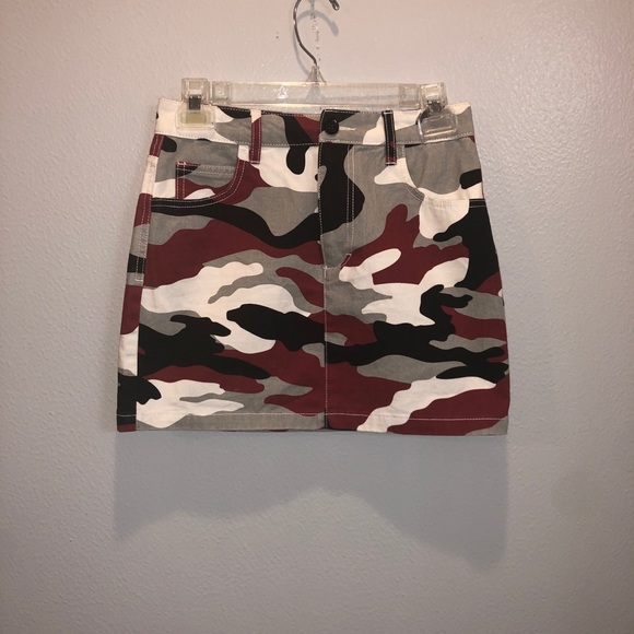 Forever 21 Dresses & Skirts - COPY - FOREVER 21 Camo Mini Skirt
